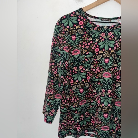 J.MCLAUGHLIN Manor Floral Signature Tee Size Large - Picture 8 of 10